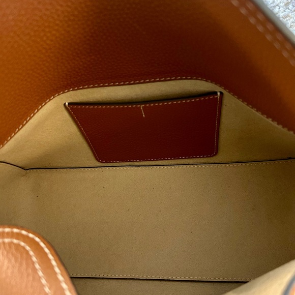 Toteme T-Lock Leather Clutch - Picture 6 of 9